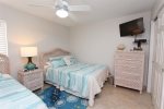 Guest Bedroom Sleeps 3 Guest